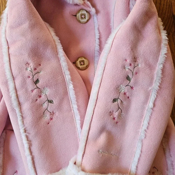 Osh Kosh pink faux fur jacket with embroidered flowers toddler girls size 3T - Picture 2 of 7